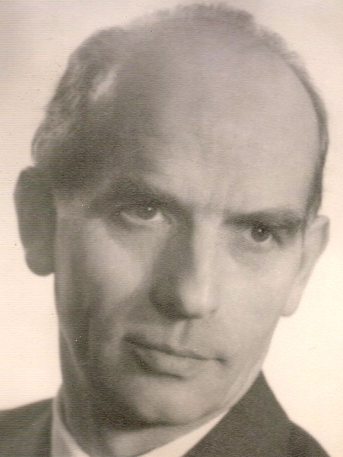  Dr. Friedrich Ebel 